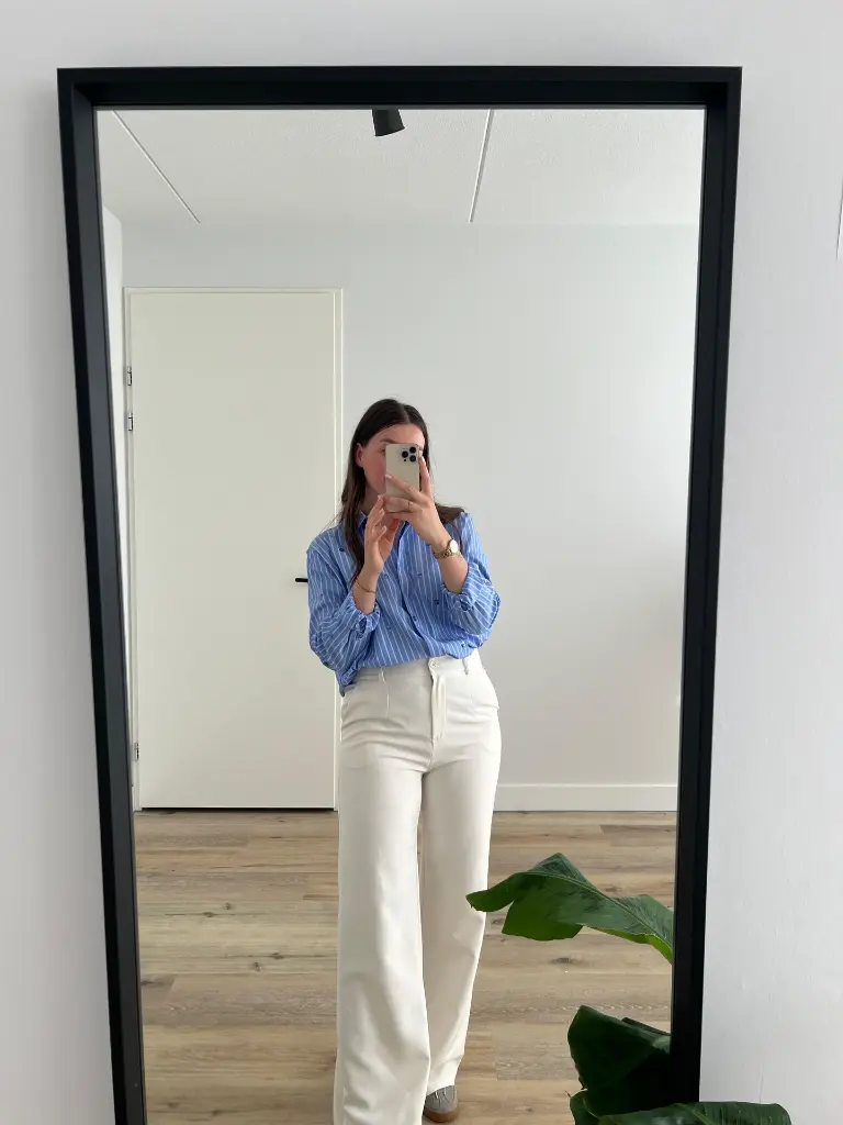 Isa Blouse + Nora Pantalon.webp