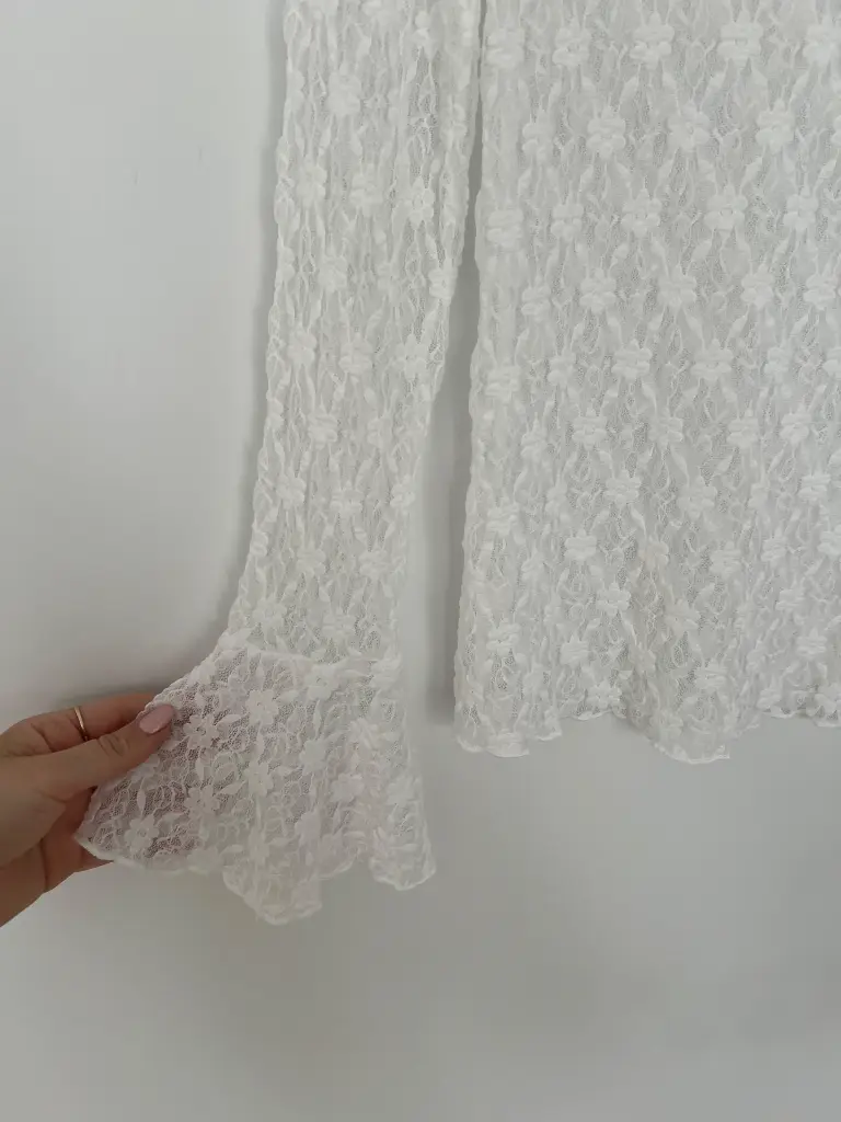 Kaya top details wit .webp