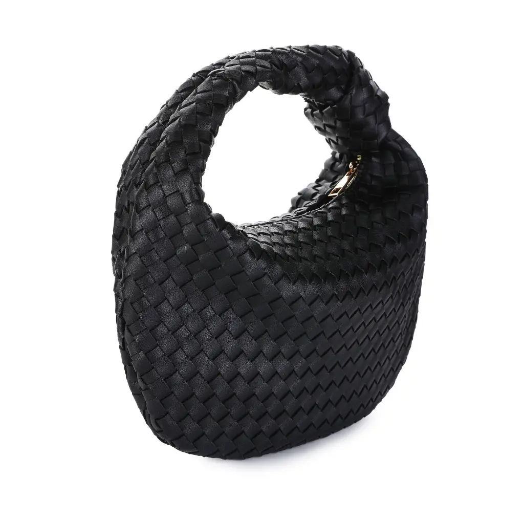 BG880_101_2_1.webp